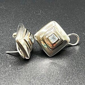 Sterling silver with aquamarine center stones